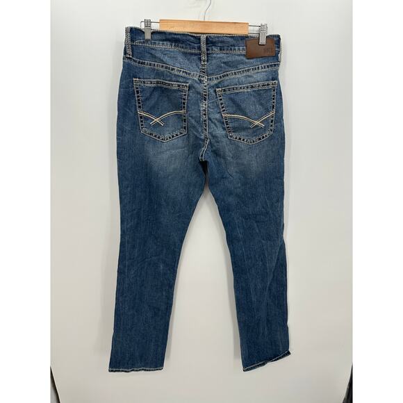 BKE Buckle Jake Straight Jeans Mens 33x34 Blue Premium Stretch Distressed Denim - Picture 2 of 9